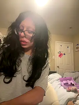 Snapshot of myloveforyouu chatting on November 2025 11:27:02 AM myloveforyouu online show from November 2025 11:27:02 AM