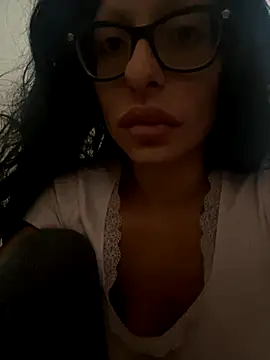 Snapshot of myloveforyouu chatting on November 2025 06:21:01 PM myloveforyouu online show from November 2025 06:21:01 PM