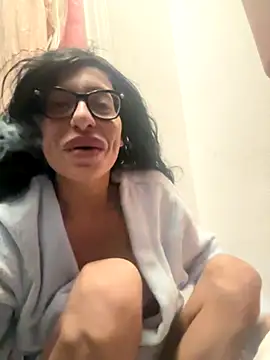 Snapshot of myloveforyouu chatting on November 2025 01:58:01 PM myloveforyouu online show from November 2025 01:58:01 PM