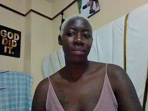 SquirtQueen16 online show from November 2025 06:12:01 AM