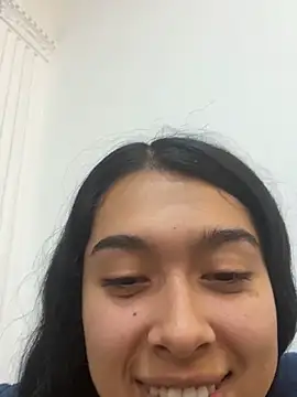 Snapshot of SweetLatiin_ chatting on November 2025 08:19:02 PM SweetLatiin online show from November 2025 08:19:02 PM