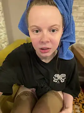 Snapshot of wrenlie chatting on March 2025 07:49:02 PM wrenlie online show from March 2025 07:49:02 PM