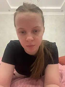 Snapshot of wrenlie chatting on October 2025 04:03:02 PM wrenlie online show from October 2025 04:03:02 PM