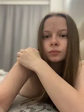 Snapshot of wrenlie chatting on November 2025 07:30:01 PM wrenlie online show from November 2025 07:30:01 PM