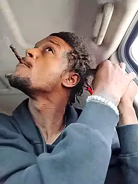 rayyymack online show from September 2025 03:57:01 PM