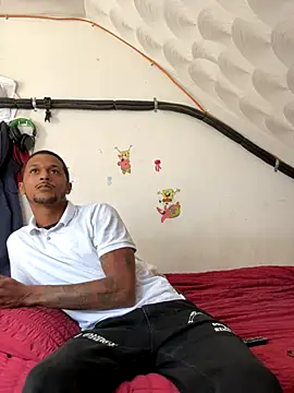 rayyymack online show from October 2025 05:00:01 PM