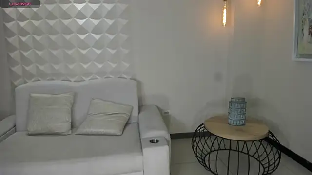 Snapshot of MariaHerrera_ chatting on May 2026 10:40:02 PM MariaHerrera online show from May 2026 10:40:02 PM