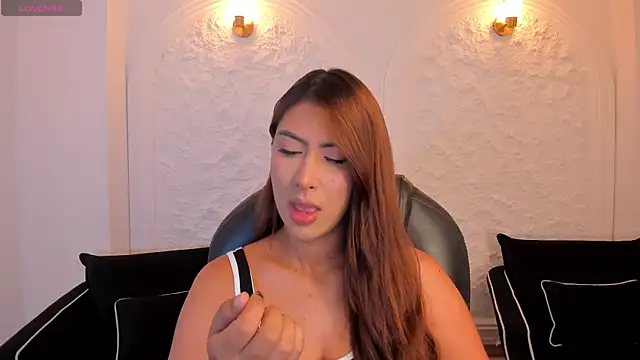 ArianaDumont online show from May 2026 11:17:01 AM