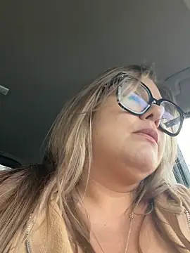 LolaBeretta online show from October 2025 07:47:01 PM