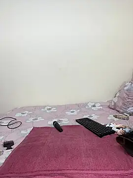 Snapshot of HornyxLadie chatting on February 2026 12:04:02 AM HornyxLadie online show from February 2026 12:04:02 AM