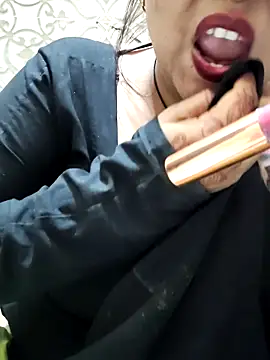 Indian-Nazia online show from April 2026 07:48:01 PM