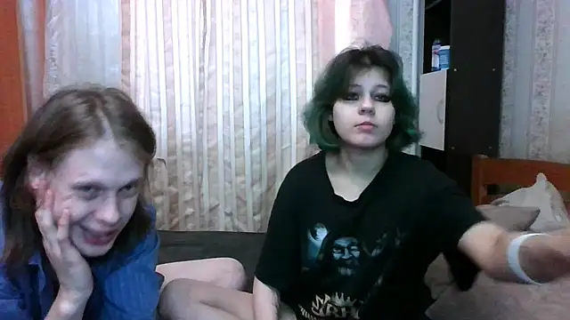 Snapshot of Crystal_Love_Porn chatting on February 2025 12:04:02 PM Crystal Love Porn online show from February 2025 12:04:02 PM