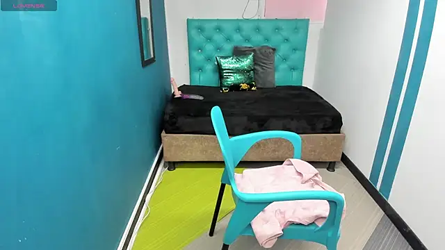 ArielleJones online show from December 2024 12:11:02 PM