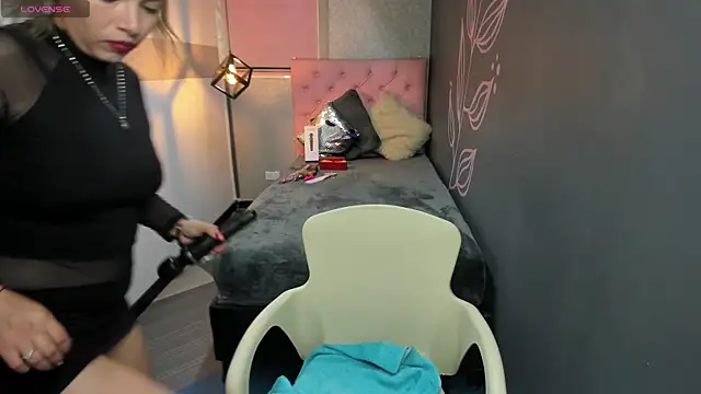 ArielleJones online show from January 2025 06:57:02 PM