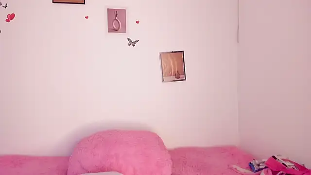 Snapshot of Kendy_Wilkinson chatting on March 2025 11:42:01 PM Kendy Wilkinson online show from March 2025 11:42:01 PM