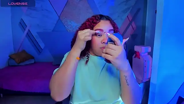 Snapshot of AngelaCoffee chatting on October 2025 03:19:01 AM AngelaCoffee online show from October 2025 03:19:01 AM