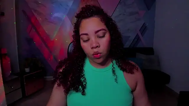 Snapshot of AngelaCoffee chatting on December 2025 03:16:02 AM AngelaCoffee online show from December 2025 03:16:02 AM