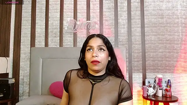 Sophy wm online show from September 2025 03:17:01 PM