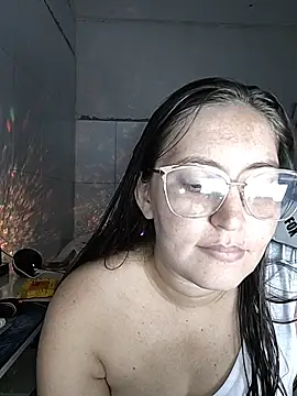 Snapshot of dani123unica chatting on December 2025 03:43:01 PM dani123unica online show from December 2025 03:43:01 PM