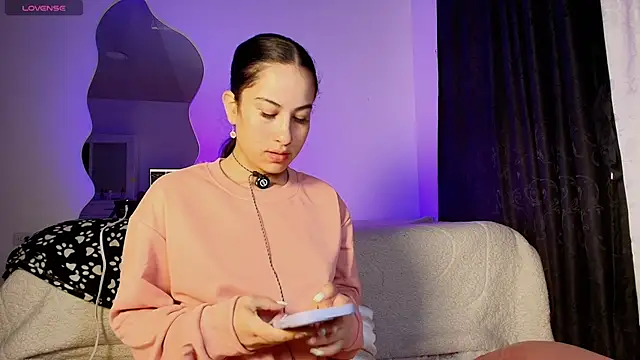 Madeline Dreams online show from September 2025 09:19:02 AM