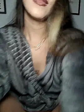 Snapshot of xKimRose chatting on February 2026 10:25:01 AM xKimRose online show from February 2026 10:25:01 AM