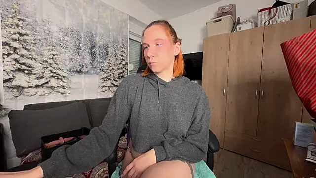 Snapshot of Caliiie-of chatting on December 2025 07:28:01 AM Caliiie-of online show from December 2025 07:28:01 AM