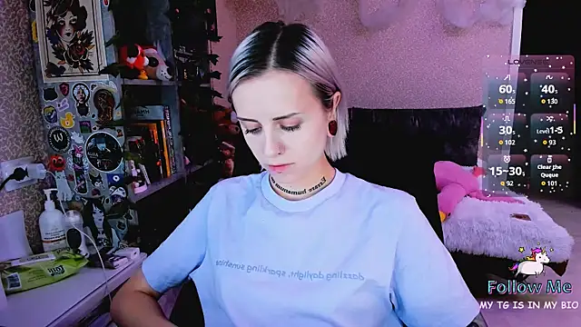 NaniMoore online show from November 2025 09:25:02 PM