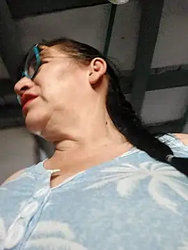 clarita 01 online show from February 2026 02:03:02 PM