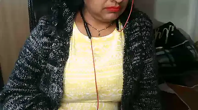 Snapshot of Cute_Ruhi99 chatting on January 2025 10:21:02 AM Cute Ruhi99 online show from January 2025 10:21:02 AM