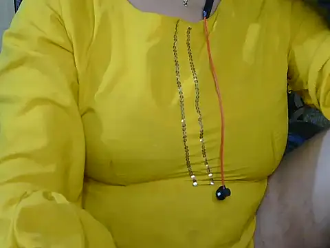 Snapshot of Cute_Ruhi99 chatting on February 2025 10:13:02 AM Cute Ruhi99 online show from February 2025 10:13:02 AM