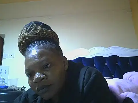 Snapshot of clakemmy250 chatting on December 2024 08:27:01 PM clakemmy250 online show from December 2024 08:27:01 PM