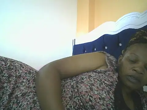 Snapshot of clakemmy250 chatting on January 2025 08:35:02 PM clakemmy250 online show from January 2025 08:35:02 PM