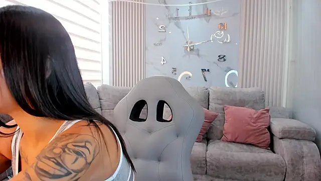 Snapshot of Violet_spencer chatting on March 2025 04:40:02 PM Violet spencer online show from March 2025 04:40:02 PM