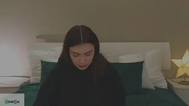 katty  cat online show from December 2024 01:05:02 PM