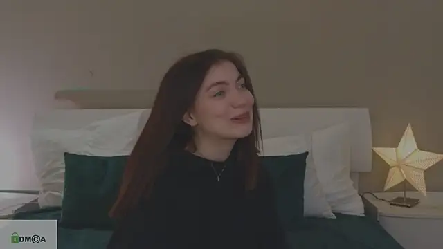 katty  cat online show from December 2024 04:09:01 PM