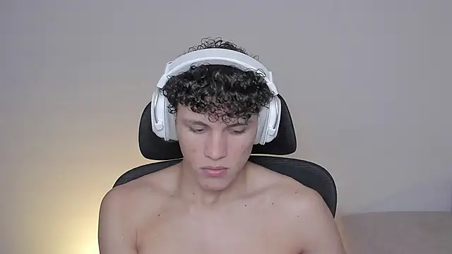 laurent nova online show from October 2025 06:32:02 AM