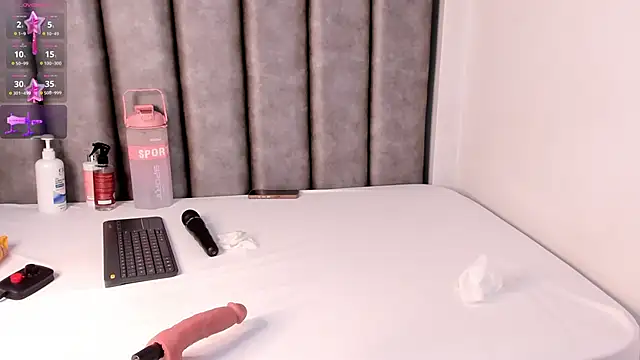 Snapshot of Katy_thompson_ chatting on November 2025 04:00:01 AM Katy thompson online show from November 2025 04:00:01 AM