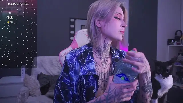 Snapshot of fraulein_mooon chatting on February 2026 05:45:01 AM fraulein mooon online show from February 2026 05:45:01 AM