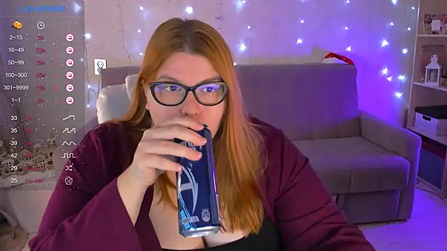 Snapshot of Melissa_Purr chatting on December 2024 03:58:02 AM Melissa Purr online show from December 2024 03:58:02 AM