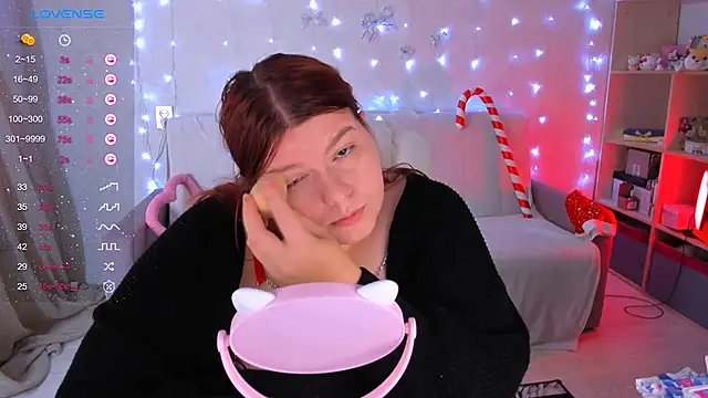 Snapshot of Melissa_Purr chatting on December 2024 12:45:02 PM Melissa Purr online show from December 2024 12:45:02 PM