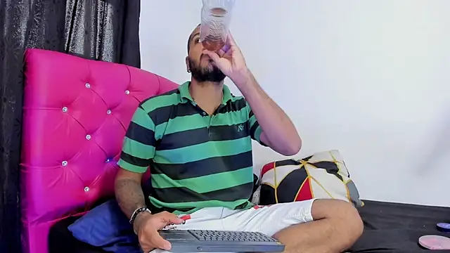 katia  dann online show from February 2025 07:00:01 PM