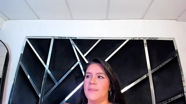 Ivanna18 x online show from October 2025 03:56:02 AM