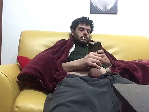 Snapshot of DragonPink chatting on December 2024 01:20:02 AM DragonPink online show from December 2024 01:20:02 AM