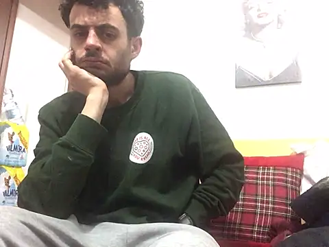 Snapshot of DragonPink chatting on January 2025 10:34:01 PM DragonPink online show from January 2025 10:34:01 PM