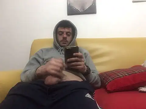 Snapshot of DragonPink chatting on February 2025 10:34:01 PM DragonPink online show from February 2025 10:34:01 PM