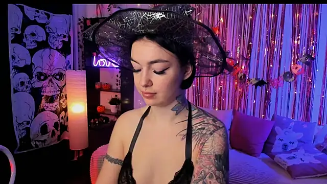 Magic Allie online show from October 2025 07:52:01 PM