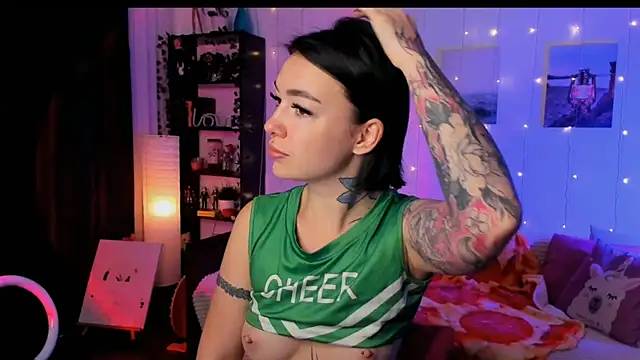 Magic Allie online show from December 2025 06:41:01 AM