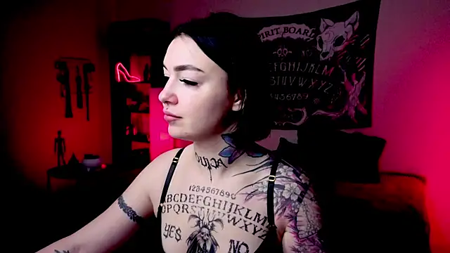 Magic Allie online show from April 2026 08:10:02 PM