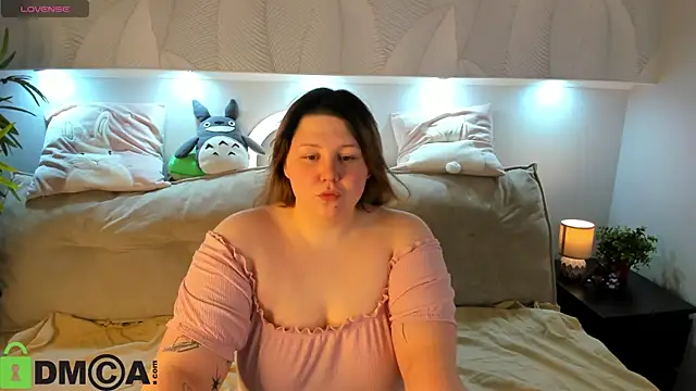 Ruth Oliver online show from April 2026 01:03:01 AM