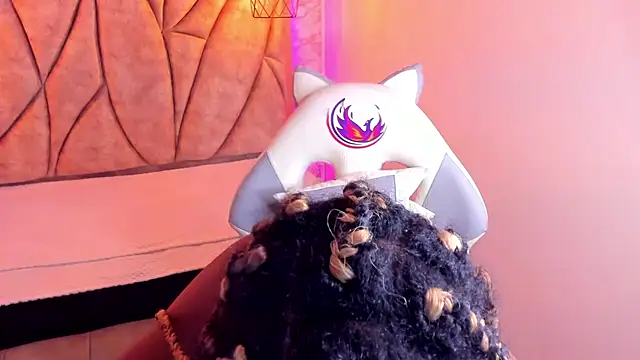 Snapshot of Queen_perla_ chatting on January 2025 02:50:01 PM Queen perla online show from January 2025 02:50:01 PM